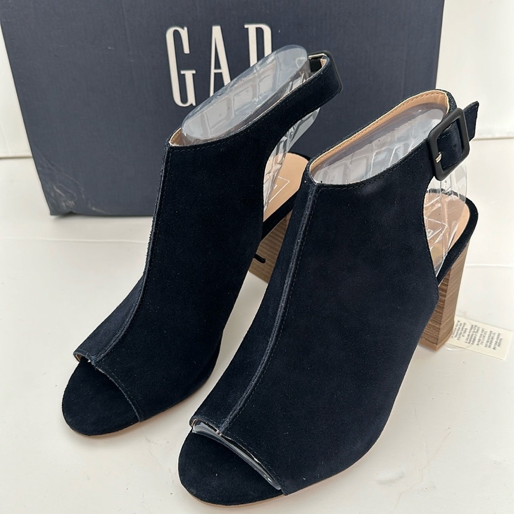 NWT Heeled Peep-Toe Booties for Women color indigo size 8